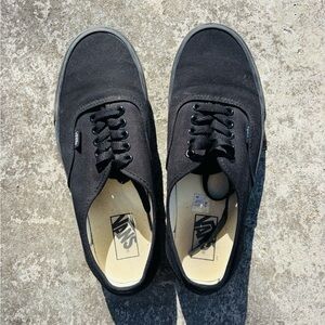 ALL Black Vans Low Era Sneakers
